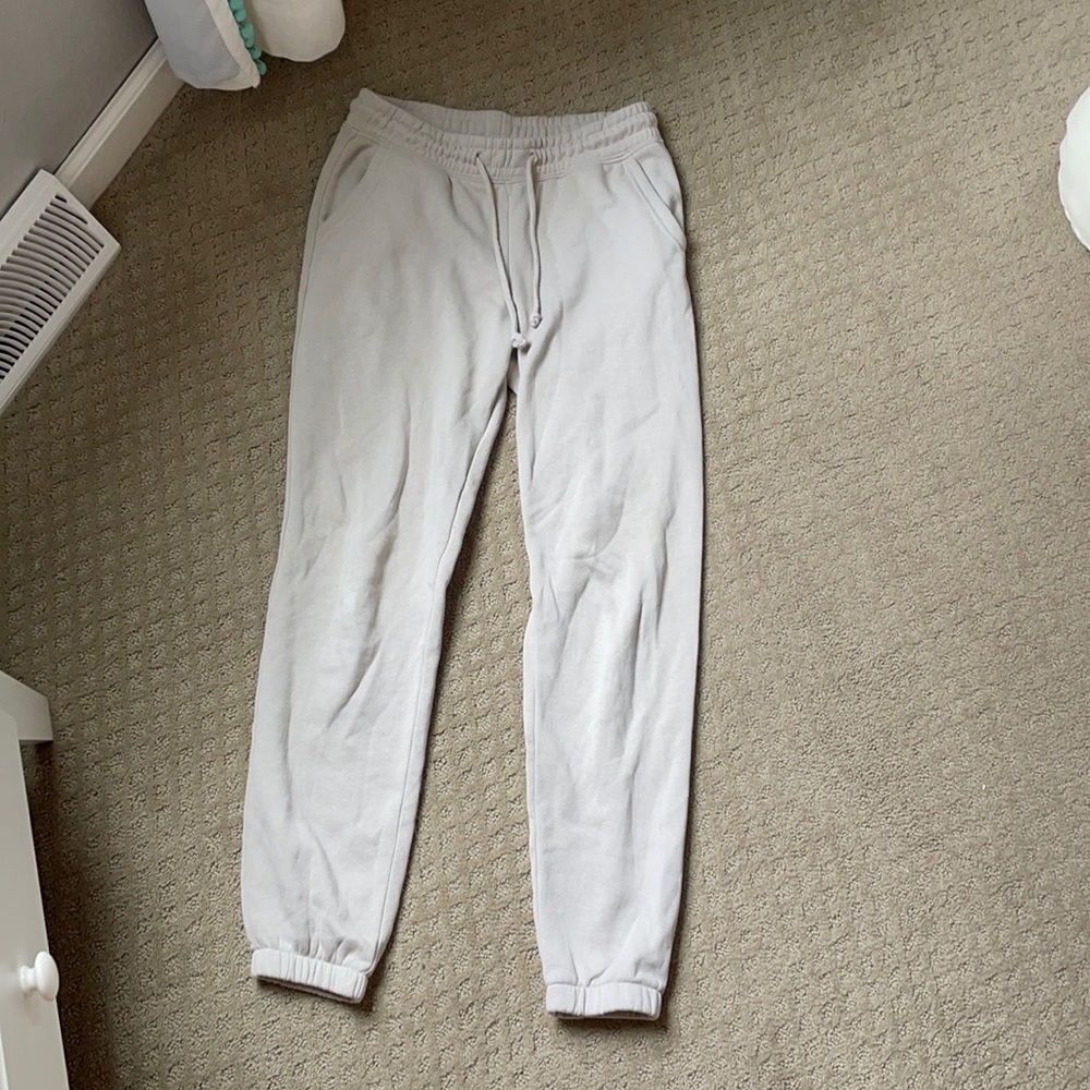 women’s joggers